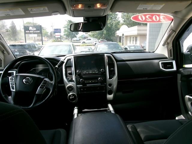 Nissan Titan  2020