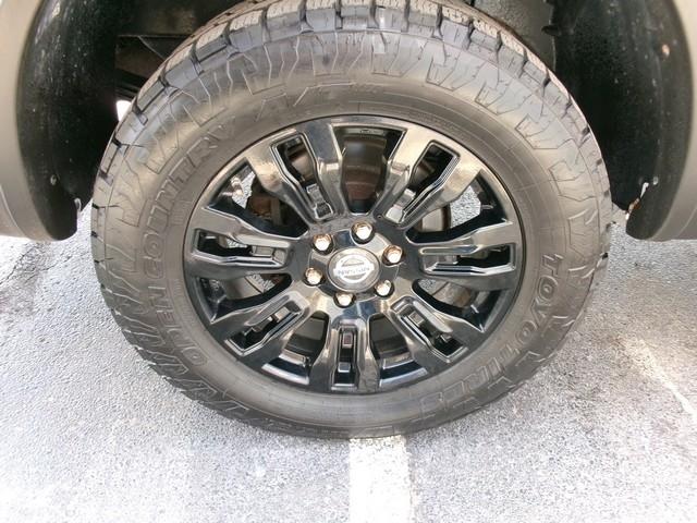 Nissan Titan  2020