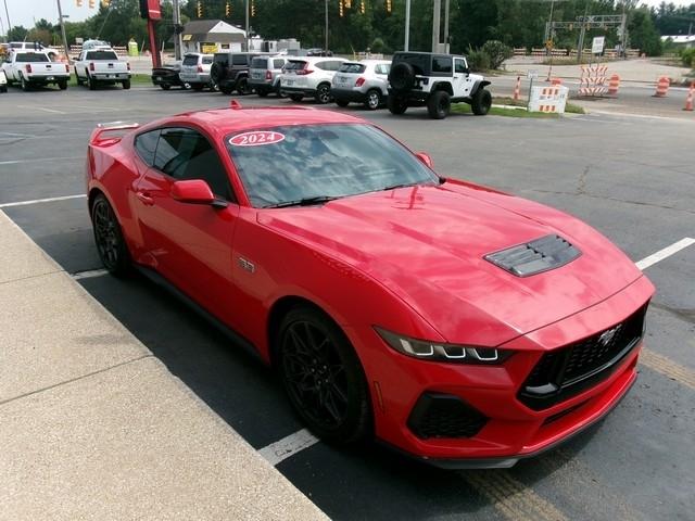 Ford Mustang  2024