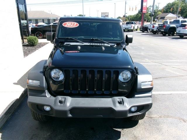 Jeep Wrangler Sport 4D SUV 4WD 2023