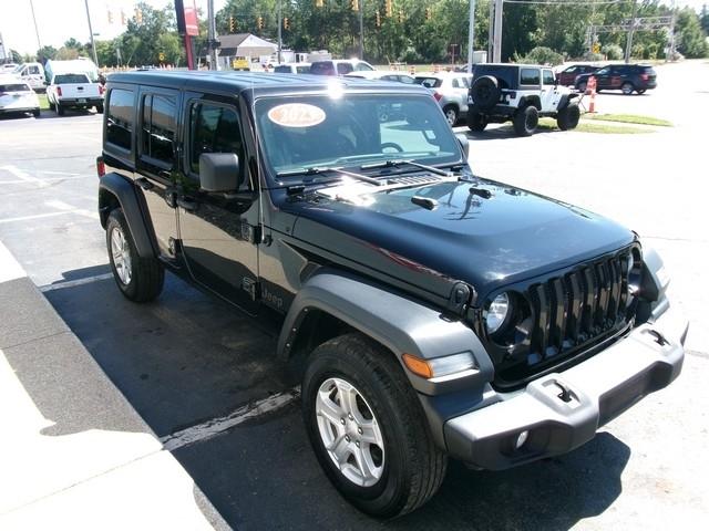 Jeep Wrangler Sport 4D SUV 4WD 2023