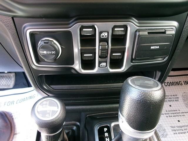 Jeep Wrangler Sport 4D SUV 4WD 2023