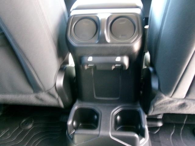 Jeep Wrangler Sport 4D SUV 4WD 2023