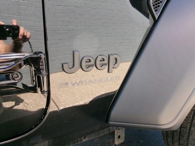 Jeep Wrangler Sport 4D SUV 4WD 2023