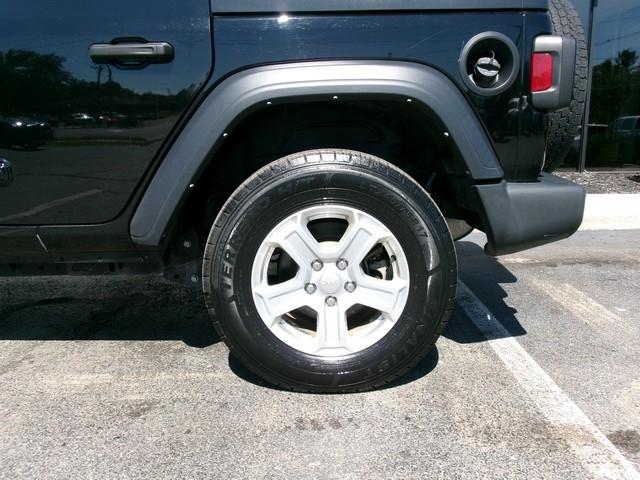 Jeep Wrangler Sport 4D SUV 4WD 2023