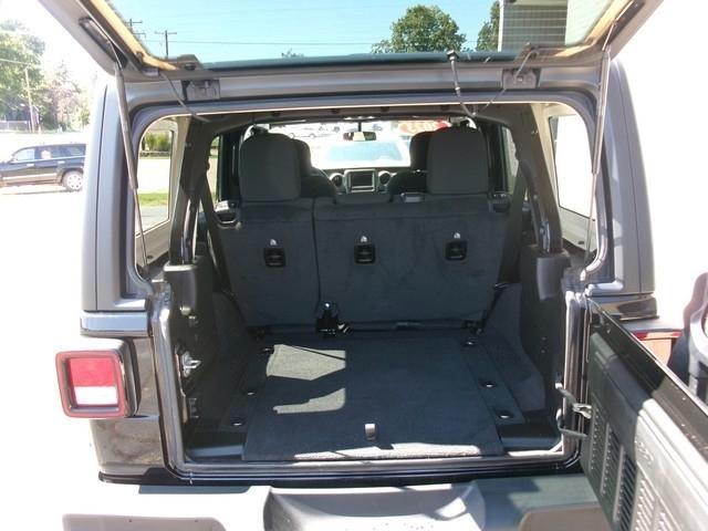 Jeep Wrangler Sport 4D SUV 4WD 2023
