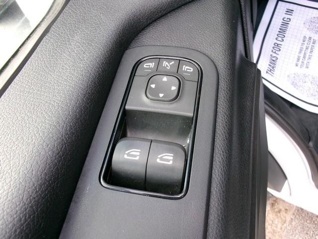 Mercedes-Benz Sprinter Van  2019