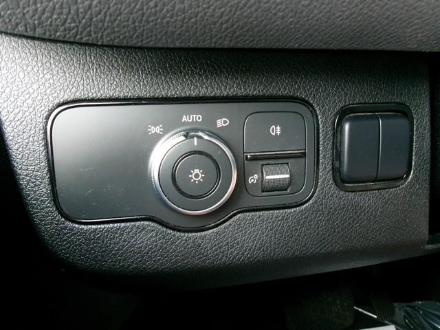 Mercedes-Benz Sprinter Van  2019