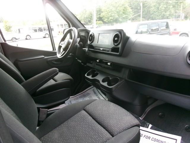 Mercedes-Benz Sprinter Van  2019
