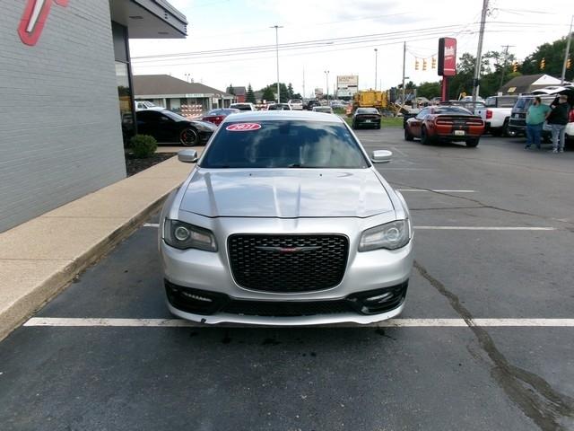 Chrysler 300  2021