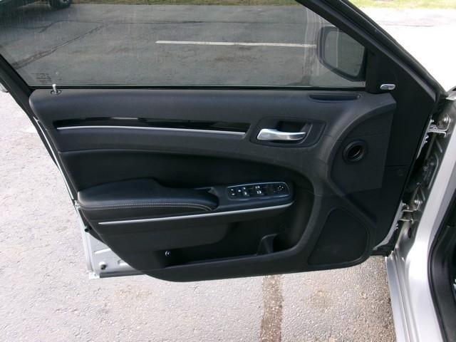 Chrysler 300  2021