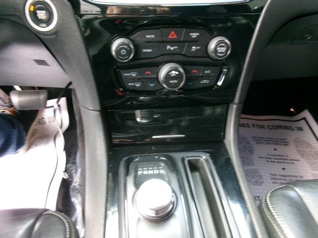 Chrysler 300  2021
