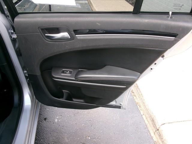 Chrysler 300  2021