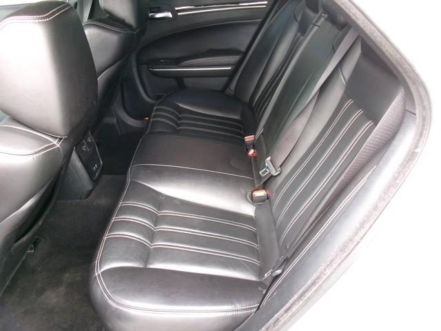 Chrysler 300  2021