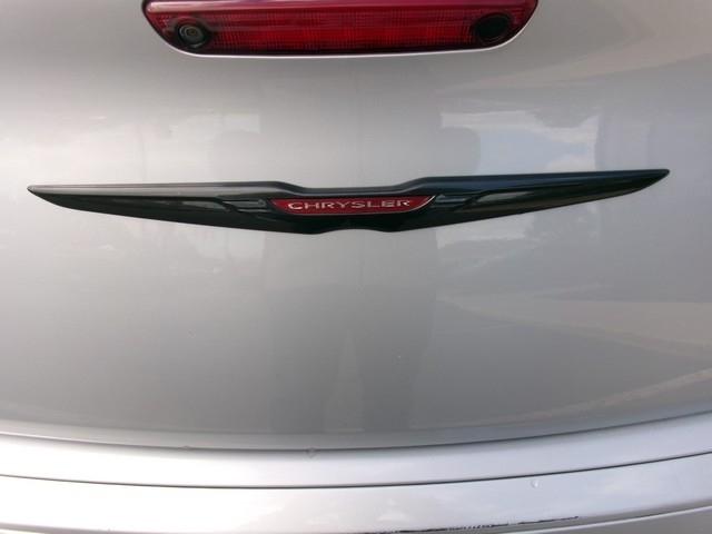 Chrysler 300  2021
