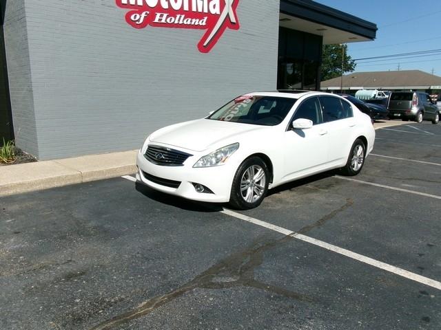 Infiniti G37 Sedan  2013