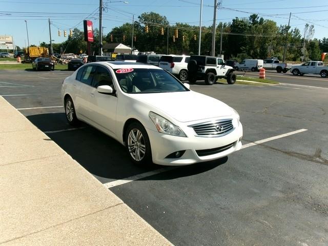 Infiniti G37 Sedan  2013