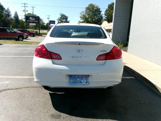 Infiniti G37 Sedan  2013