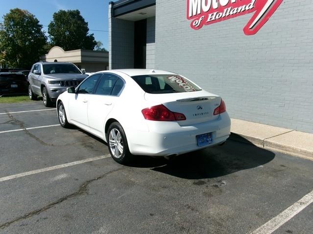 Infiniti G37 Sedan  2013