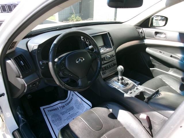 Infiniti G37 Sedan  2013