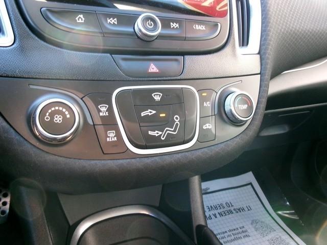 Chevrolet Malibu  2016