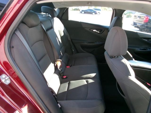 Chevrolet Malibu  2016