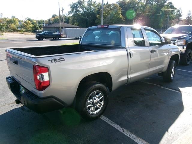 Toyota Tundra 4WD Truck  2015