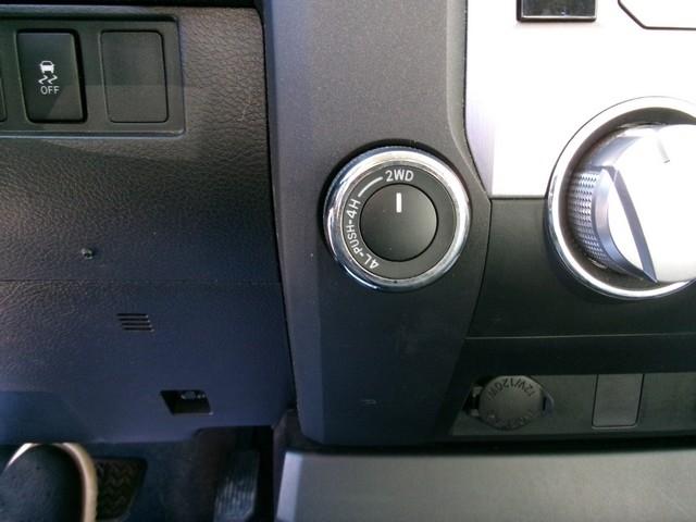 Toyota Tundra 4WD Truck  2015