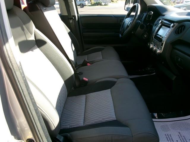 Toyota Tundra 4WD Truck  2015
