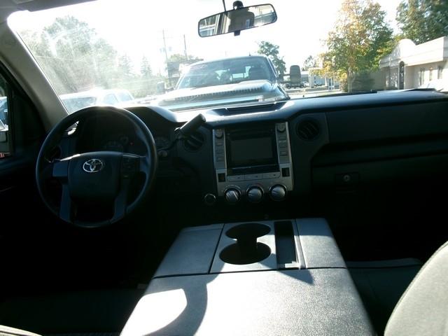 Toyota Tundra 4WD Truck  2015