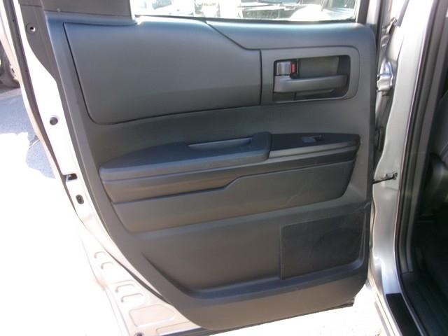 Toyota Tundra 4WD Truck  2015
