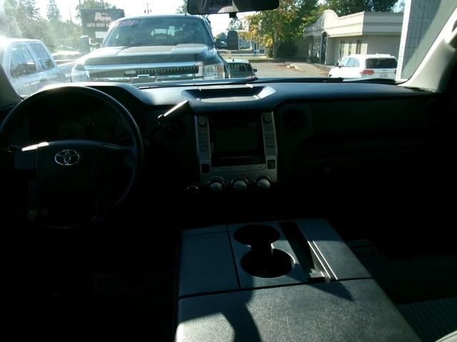 Toyota Tundra 4WD Truck  2015