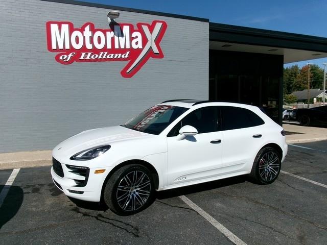 Porsche Macan  2018