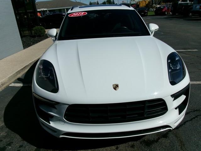 Porsche Macan  2018