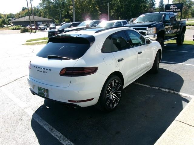 Porsche Macan  2018