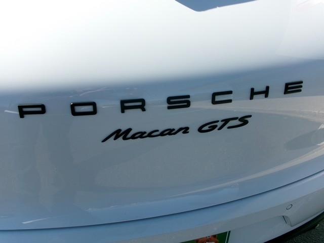 Porsche Macan  2018