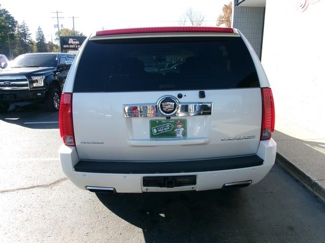 Cadillac Escalade ESV  2013