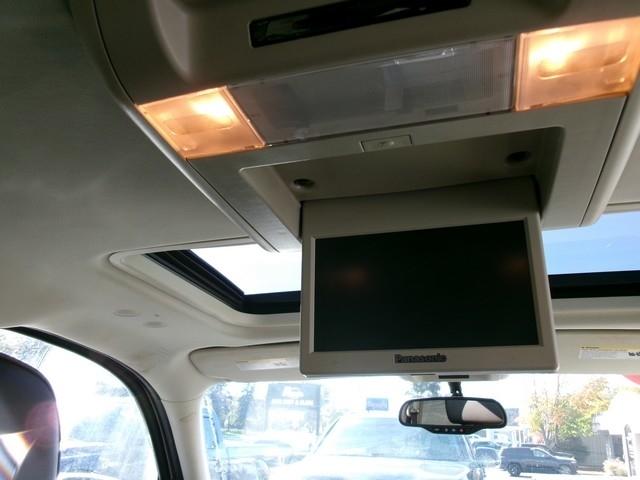 Cadillac Escalade ESV  2013