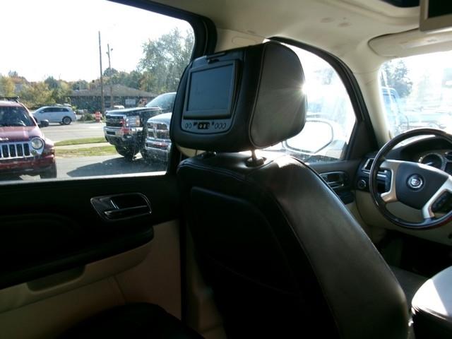 Cadillac Escalade ESV  2013