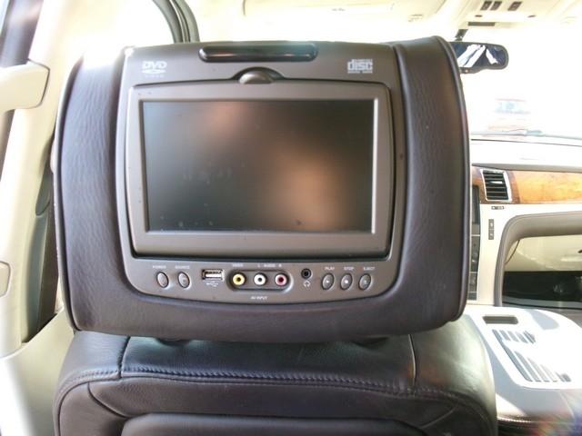 Cadillac Escalade ESV  2013