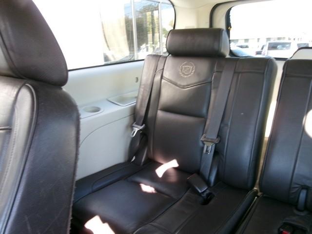 Cadillac Escalade ESV  2013