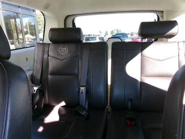 Cadillac Escalade ESV  2013