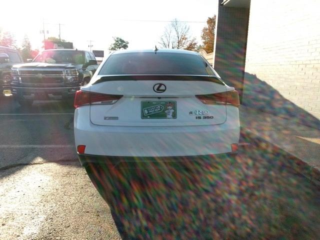 Lexus IS 350  2017