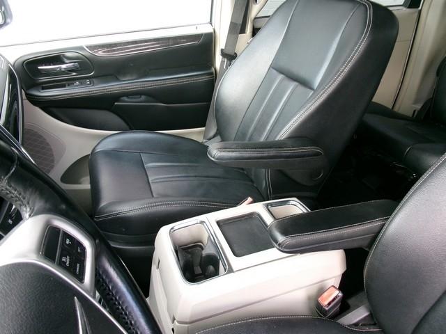 Chrysler Town & Country  2016