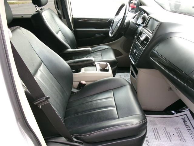 Chrysler Town & Country  2016