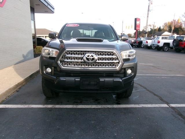 Toyota Tacoma  2017