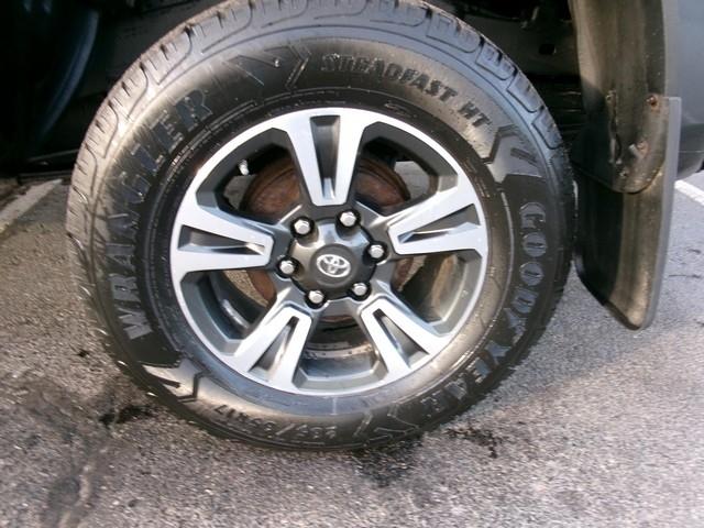 Toyota Tacoma  2017