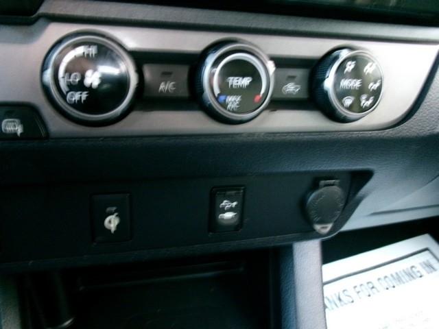 Toyota Tacoma  2017
