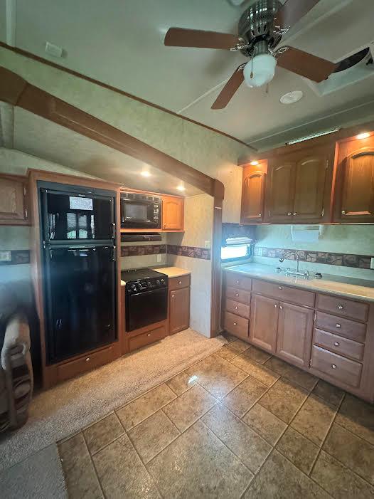 Forest River Silverback  2011