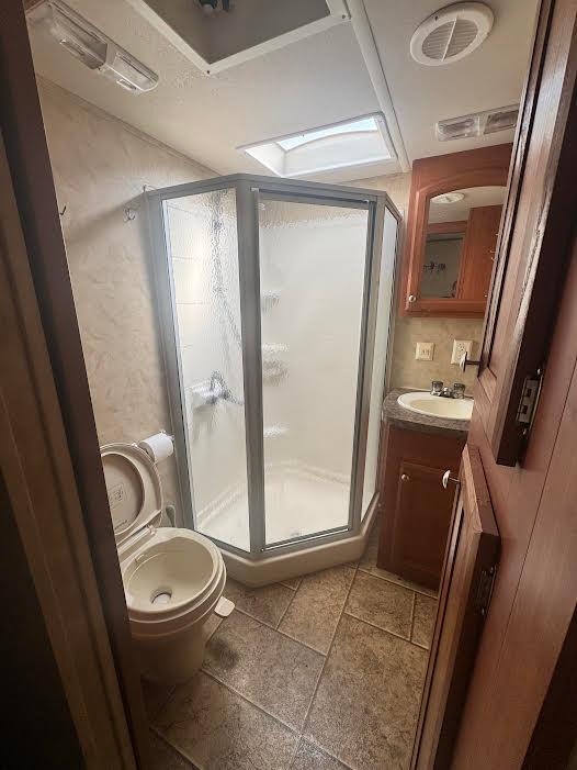 Forest River Silverback  2011